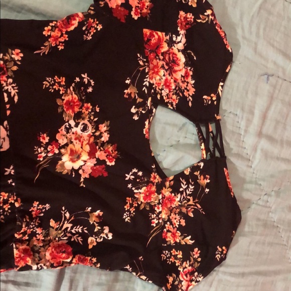 Dress - Picture 2 of 3